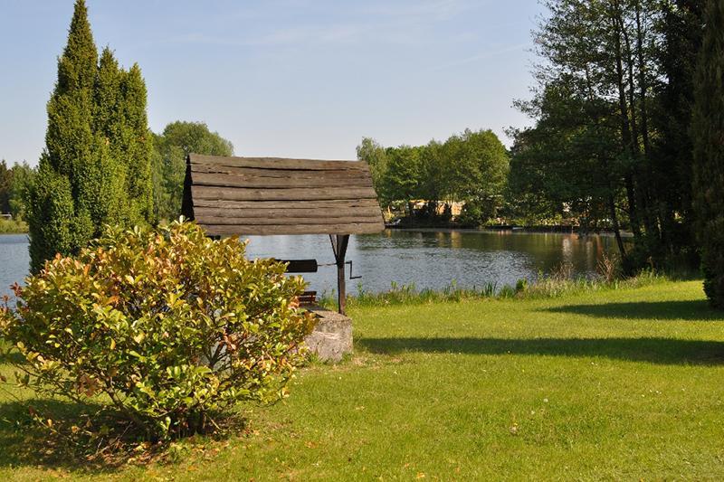 Ferienpark Tannenbruchsee Neustadt am Rübenberge Exterior photo